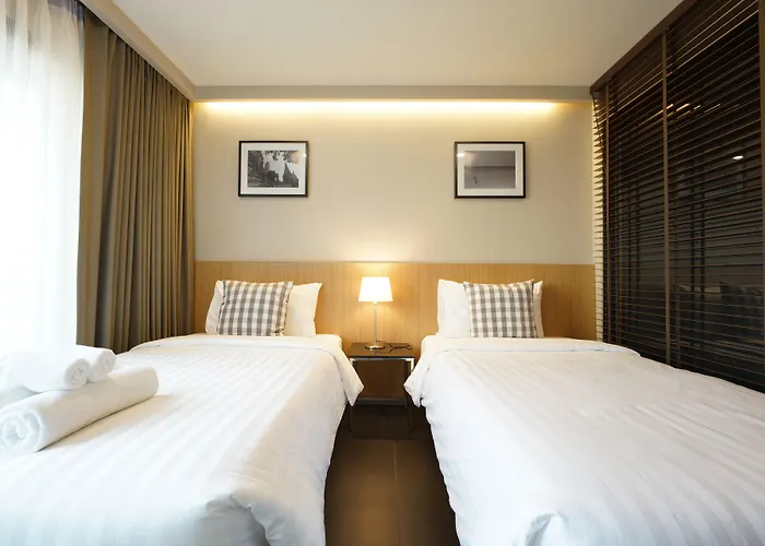 Naga Hotel 3*