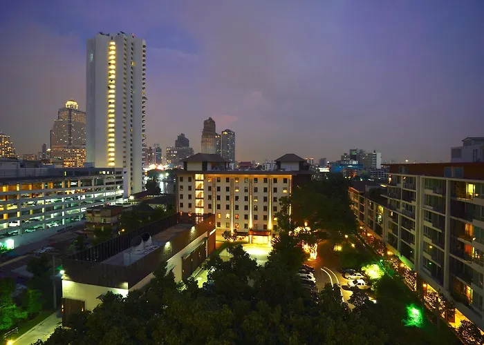 Naga Hotel 3*